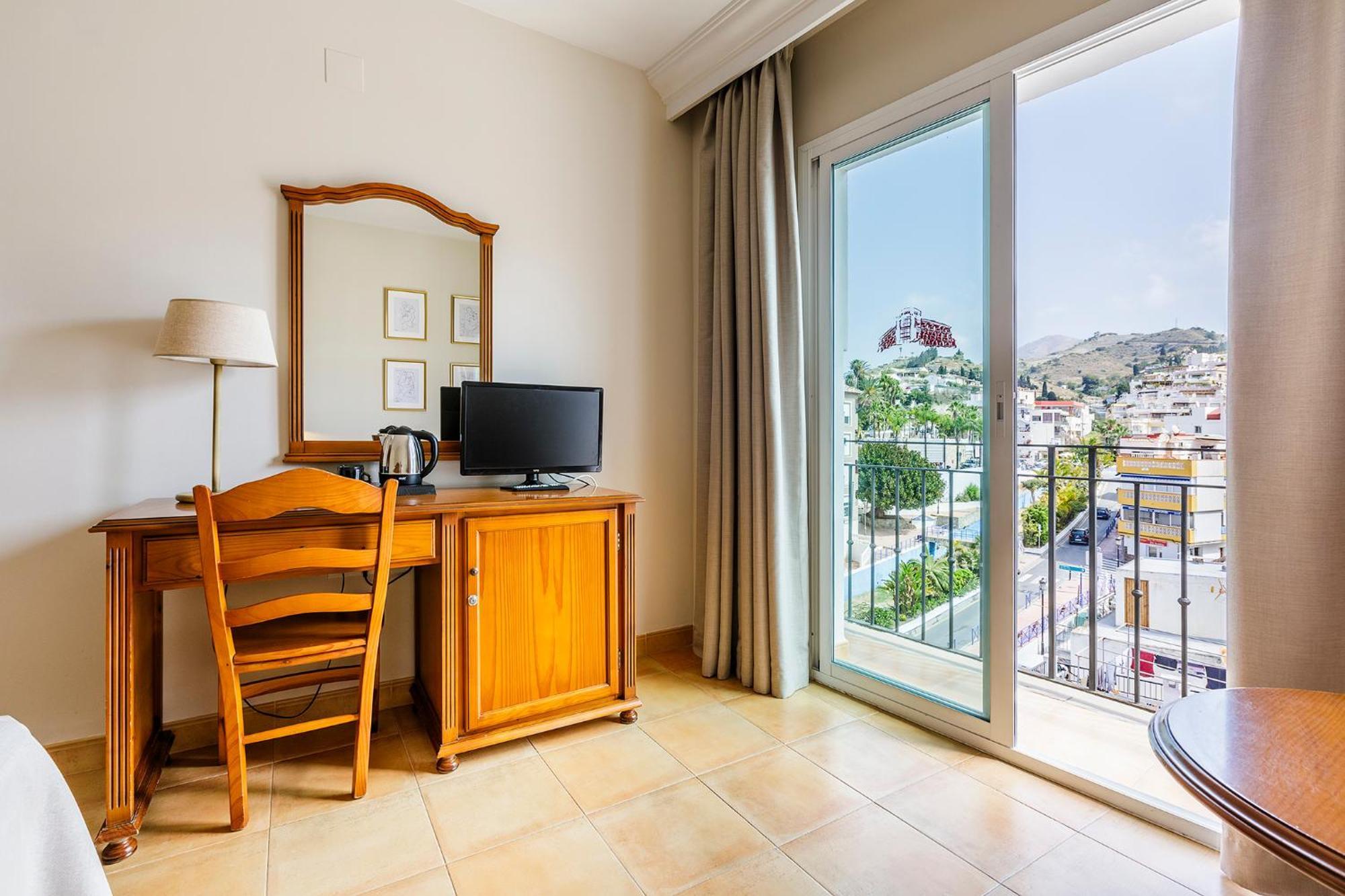 Hotel Almijara - Mares La Herradura  Eksteriør billede