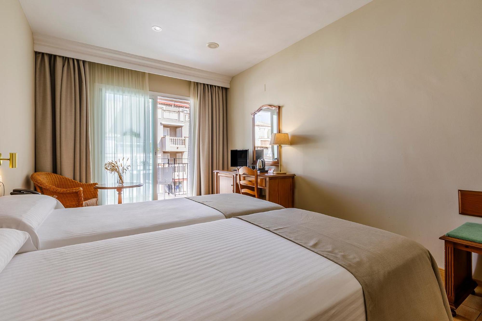 Hotel Almijara - Mares La Herradura  Eksteriør billede