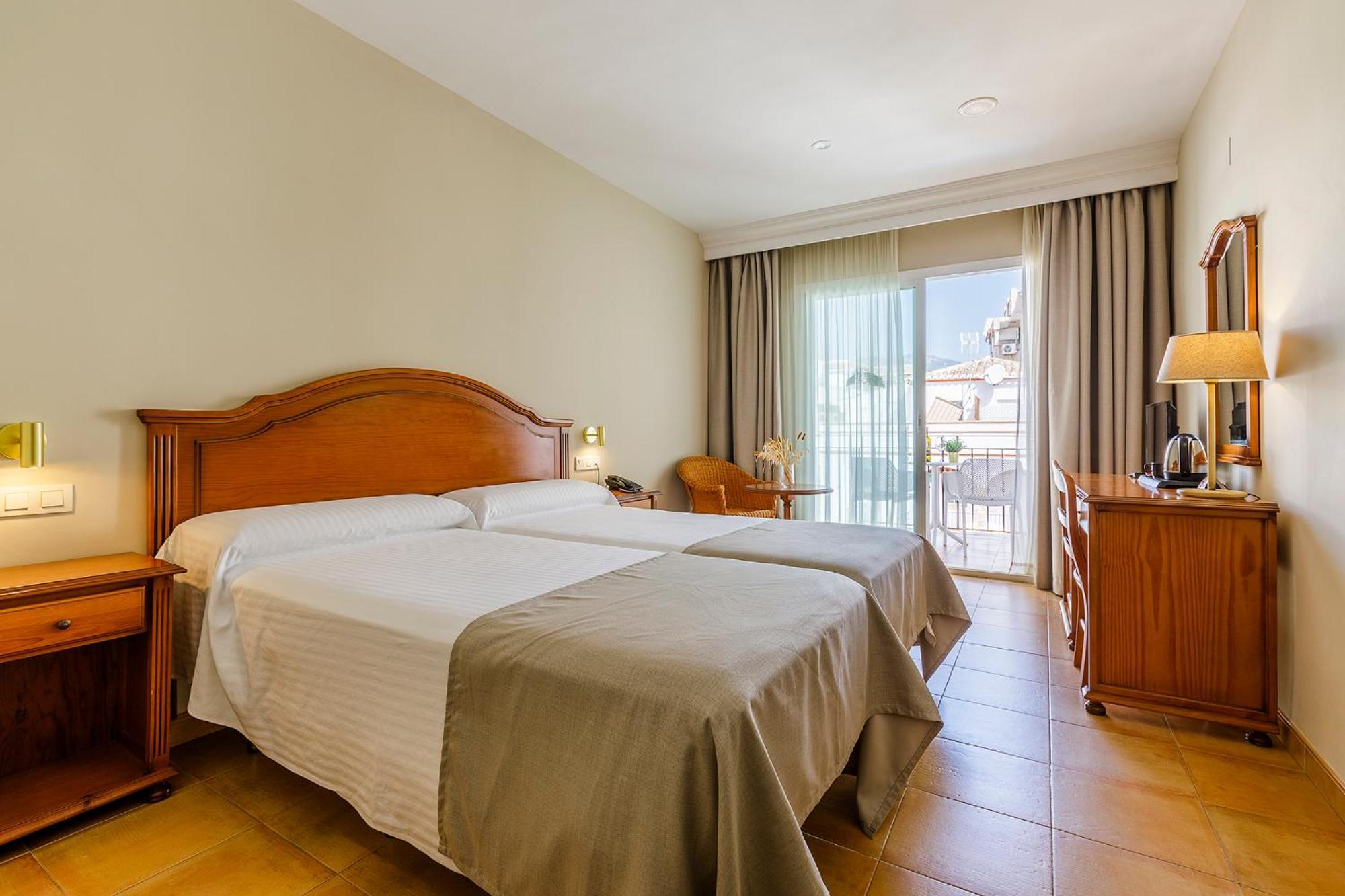 Hotel Almijara - Mares La Herradura  Eksteriør billede